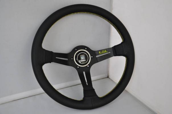 新品 NARDI タイプ ステアリング レッド・350mm 黄い糸