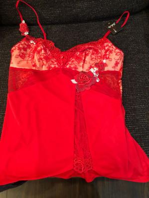 人気，新作 サルート最新作 真紅 レッドのキャミソール 12 960円(Mサイズ)｜売買されたオークション情報、yahooの商品情報をアーカイブ公開 - オークファン Mサイズ