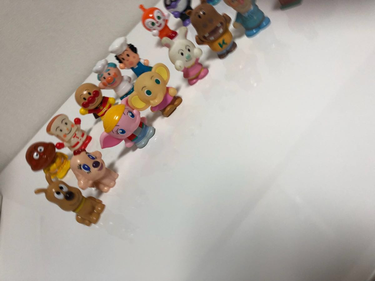 即決☆レギュラーメンバー勢揃い アンパンマン 指人形 愉快な仲間達 すぐ遊べるセット レアなパオもいるよ