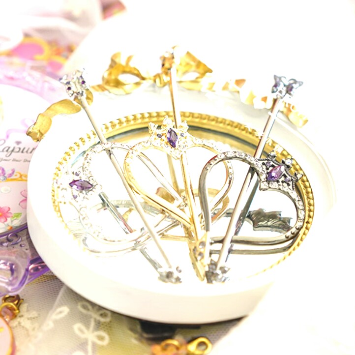 セーラームーン ちびムーンコンパクト モチーフ ヘアスティック シルバーver 銀色 アナスイ Anna Sui 風 コミック アニメグッズ 売買されたオークション情報 Yahooの商品情報をアーカイブ公開 オークファン Aucfan Com