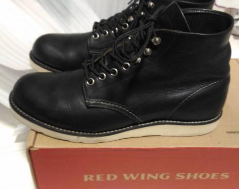 シロ　① 限定セール，爆買い 箱付 ビブラム換装 レッドウィング 定番 RED WING