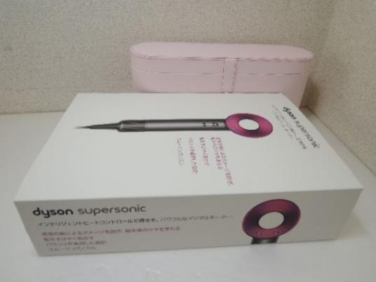 dyson supersonic　HD01 ヘアードライヤー　箱付属品付き dyson ダイソン supersonic スーパーソニック ドライヤー ダイソンHD01