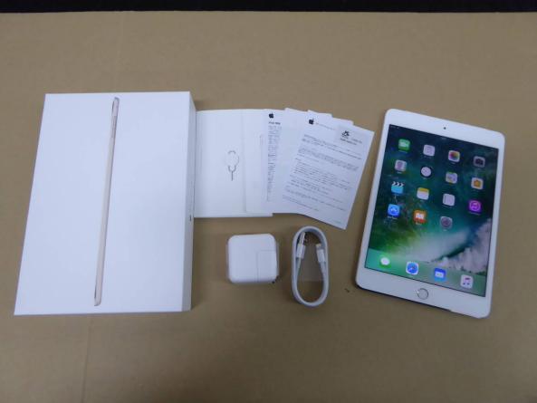 Y84-61】中古 docomo Apple iPad mini 4 Wi-Fi Cellular 64GB MK752J/A