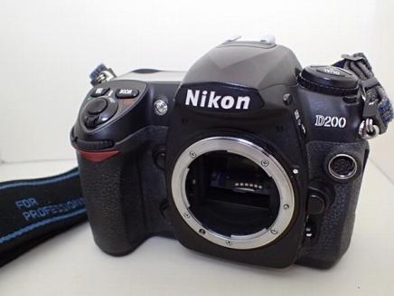 181f3/601C○Nikon ニコン D200 ボディ 中古良品