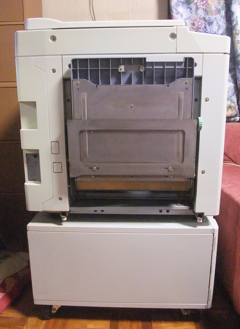 輪転機 ☆理想科学 高速デジタル印刷機（輪転機）『RISOGRAPH RZ670 
