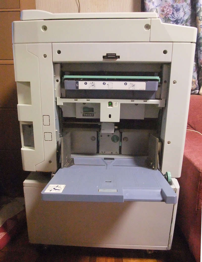 輪転機 ☆理想科学 高速デジタル印刷機（輪転機）『RISOGRAPH RZ670 