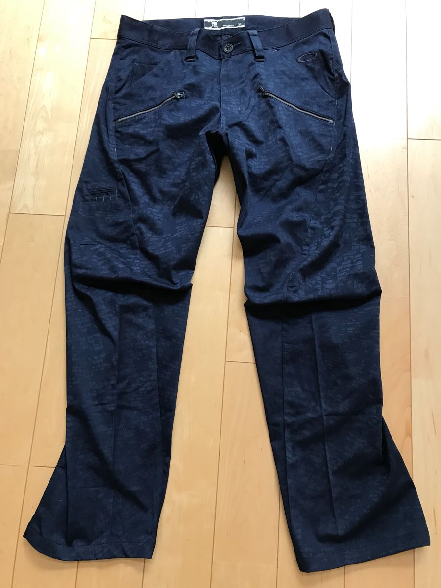 【美品】OAKLEY オークリー ゴルフパンツ サイズ33 ネイビー_1