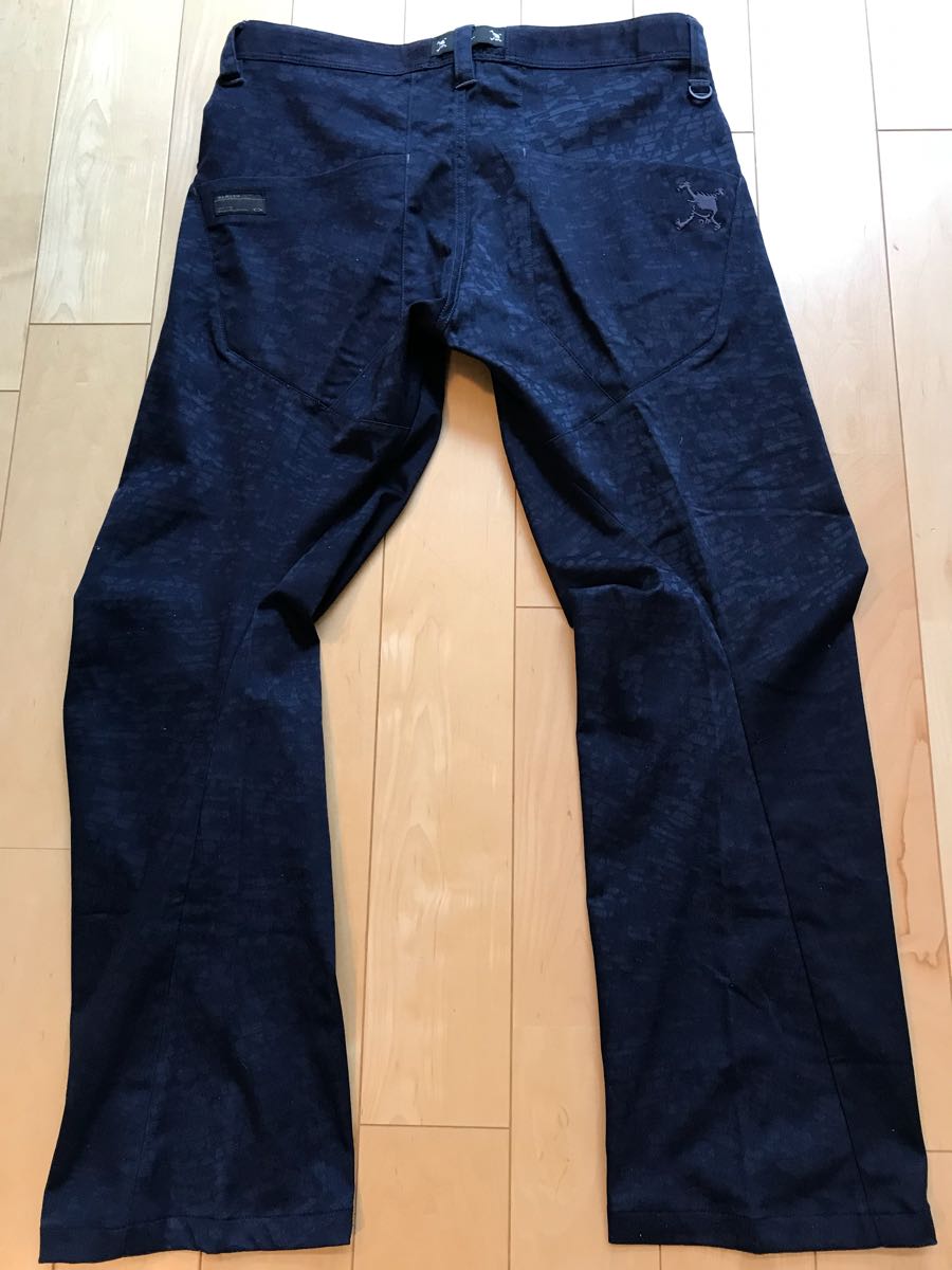 【美品】OAKLEY オークリー ゴルフパンツ サイズ33 ネイビー_3