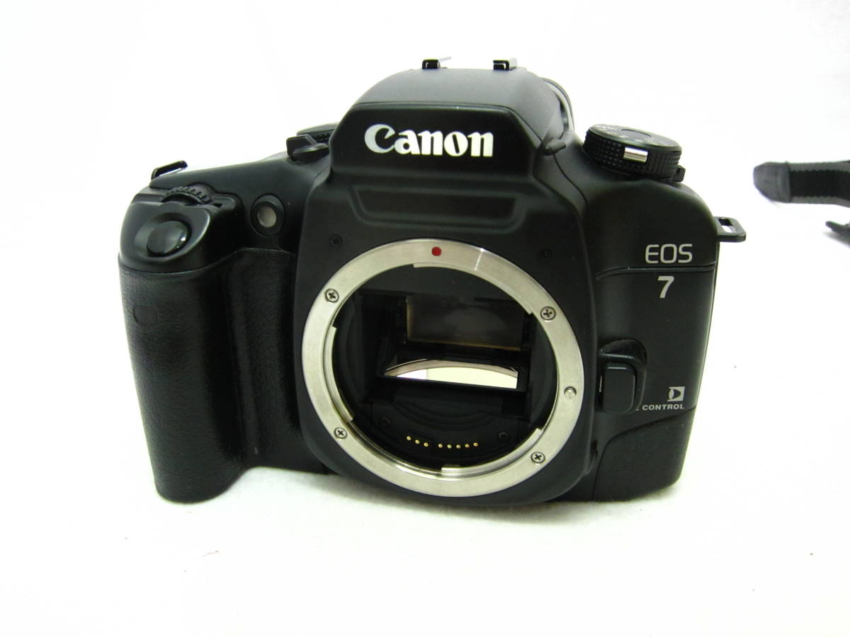 フイルム一眼レフカメラ　まとめて５台　Canon キャノン EOS 7・EOS 55・NEW EOS Kiss・MINOLTA α Sweet・α 7000 ジャンク品扱い