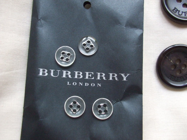 未着用BURBERRYS ☆バーバリー ボタン セット BURBERRY 未着用BURBERRYS ☆バーバリー ボタン セット BURBERRY