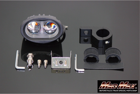 送料800円】MADMAX 汎用 作業灯 LED 小型フォグランプ 20W 12V-24V