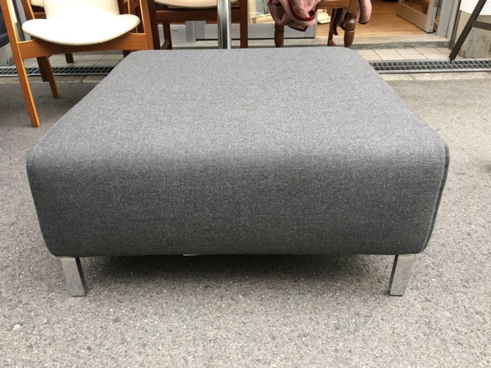【中古・良品】zanotta ザノッタ社 Greg オットマン ソファ 現行品 最高級 ヤマギワ