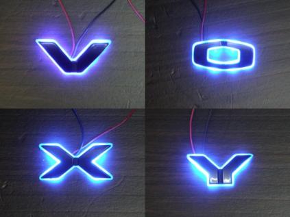ヴォクシー 80 VOXY リアガーニッシュ アクリル - LED 