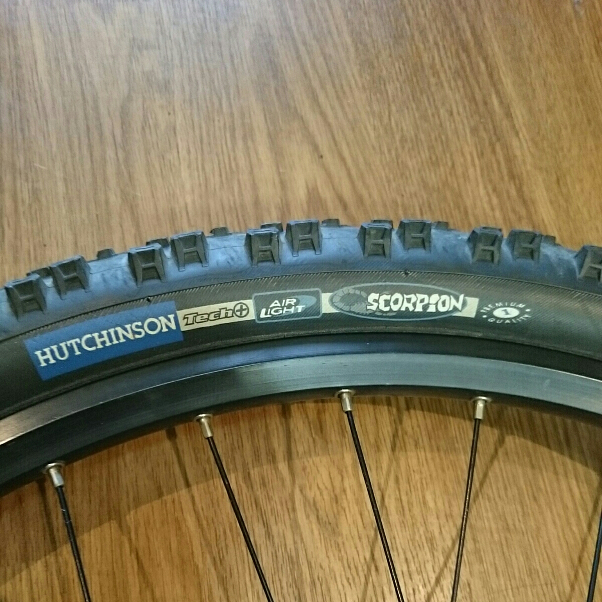 26インチ マウンテンバイク ホイール MAVIC X223 DISC SRAM PG970