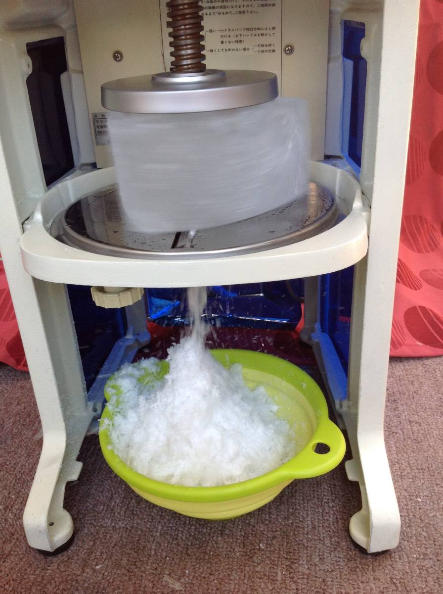 中部工機】 かき氷機 HF-700 アイススライサー 動作品 HF700P 初雪