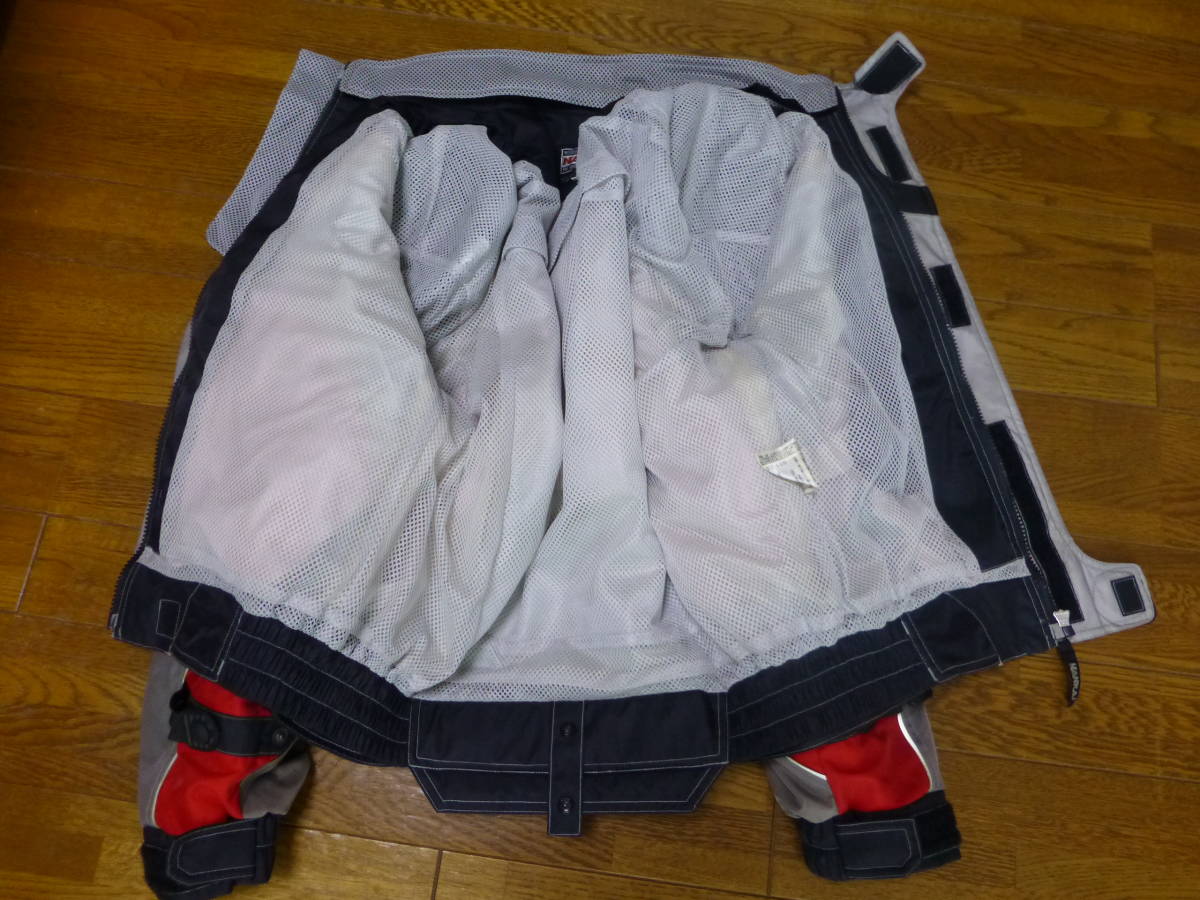 ★★★　中古バイク用品⑦　　南海　ライダースジャケット　Ｌサイズ　プロテクタ入り_3