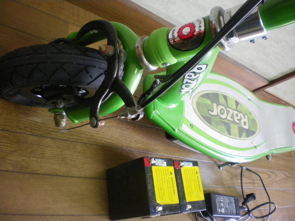 ジャンク 電動 キックボード スクーター 不動 現状渡し バッテリー新品 Razor