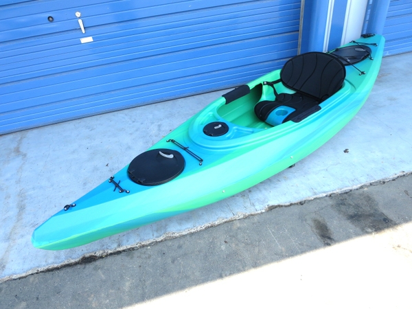 中古 EQUINOX 10.4 カヤック 一人用 アウトドア用品 パドル付 直  