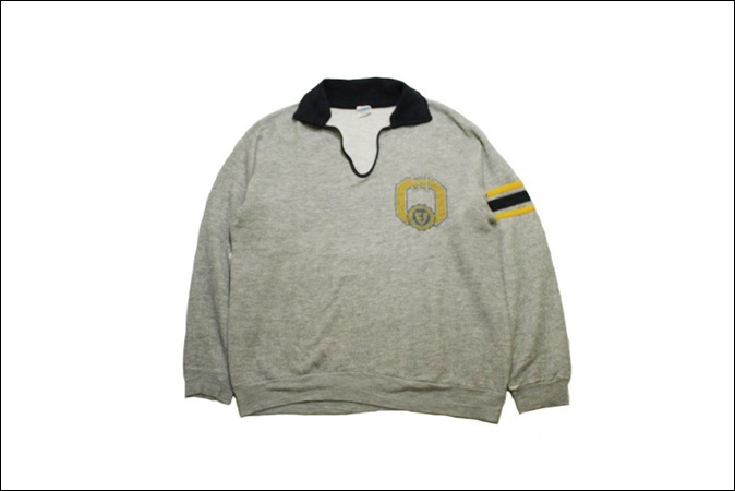 【MEDIUM】 70's Champion チャンピオン スウェット 襟付き USA製 バータグ 染み込み カレッジ ビンテージ 古着 オールド TM71