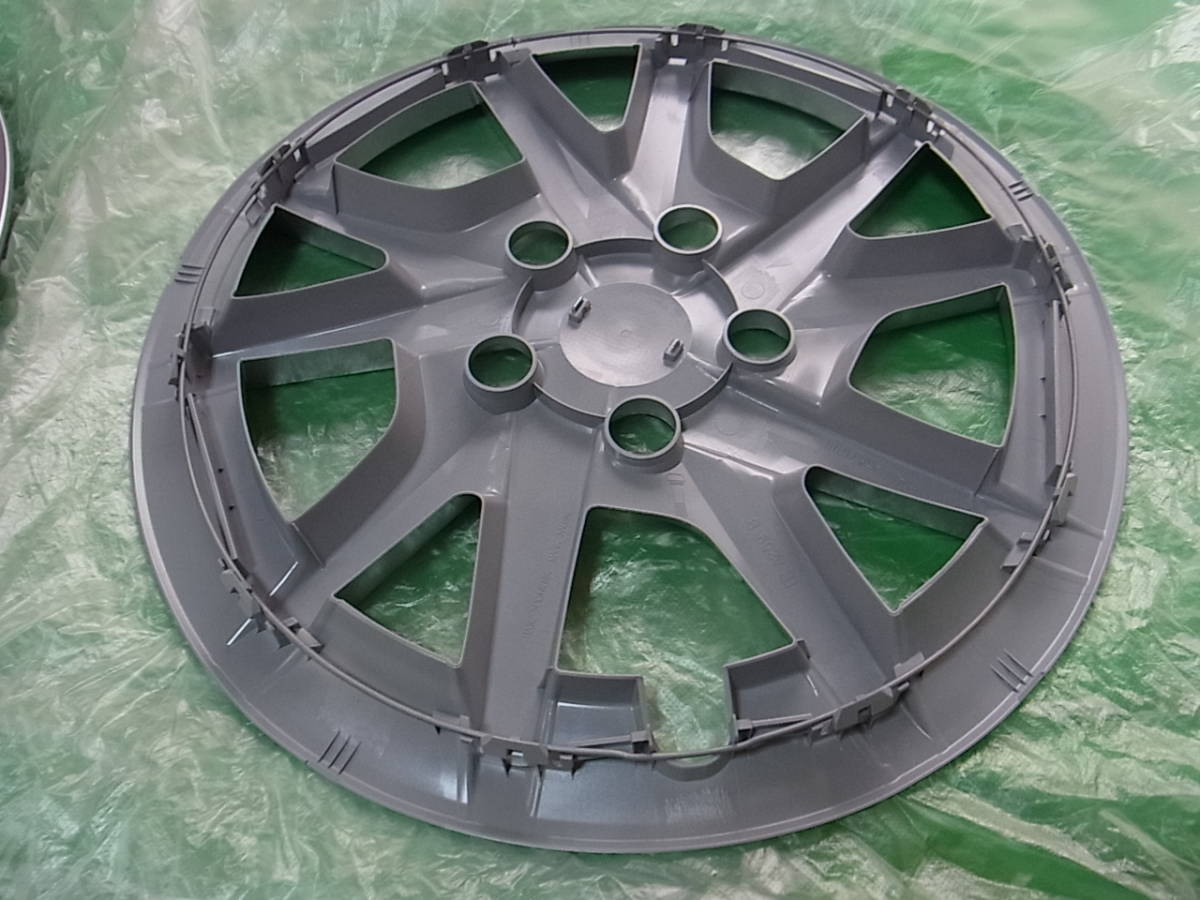 プリウスα USプリウスV トヨタ プリウスV ホイール・16インチ中古 