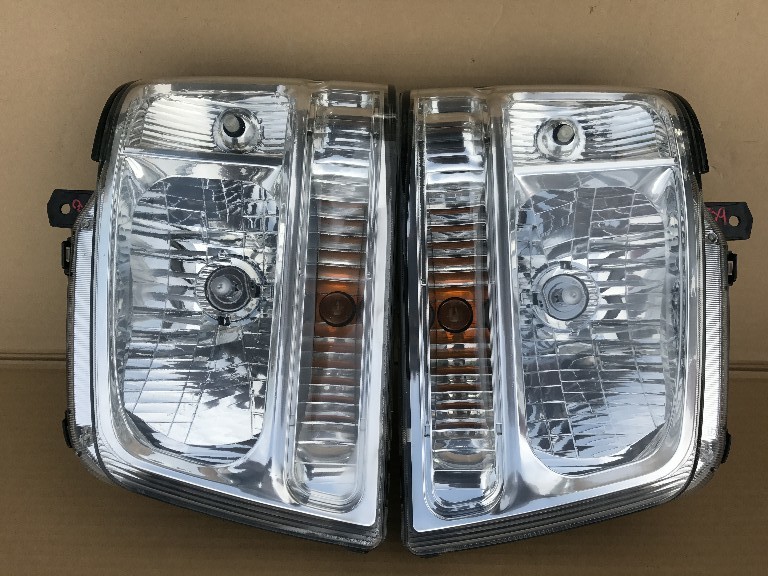 DA52W/DG52W/DA62W/DG62W/DA52V/DG52V エブリィ スクラム ヘッドライト