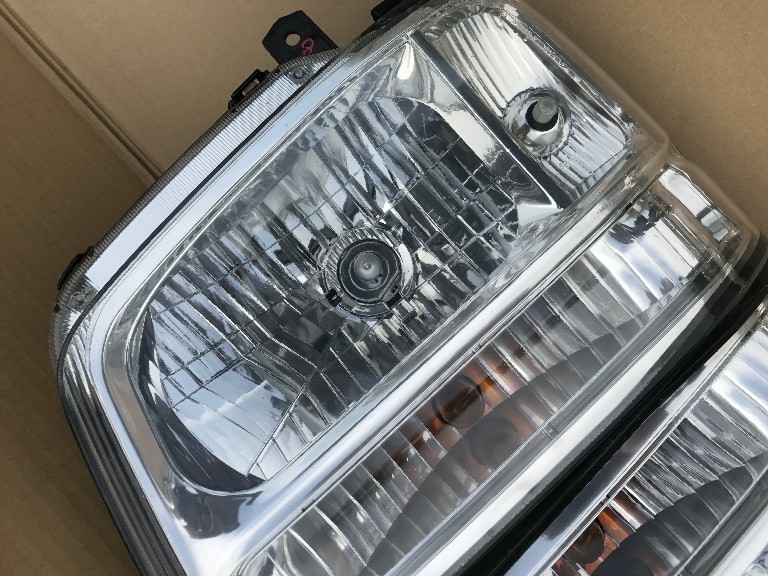 DA52W/DG52W/DA62W/DG62W/DA52V/DG52V エブリィ スクラム ヘッドライト