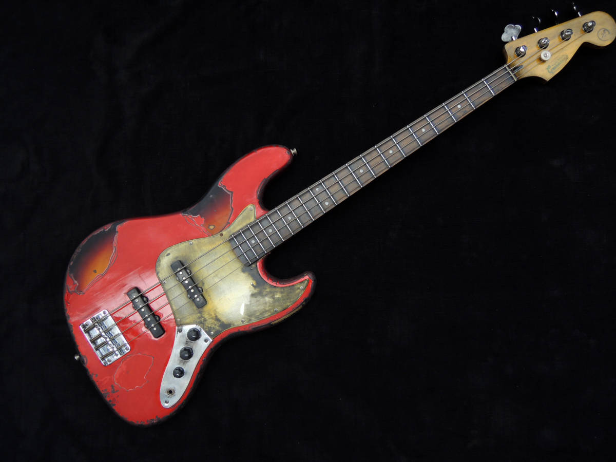 ジャズベース　マルチレイヤーカラー　ラッカーフィニッシュ レビュー】こだわりのカスタムオーダーFender C.S. 1964 Jazz Bass