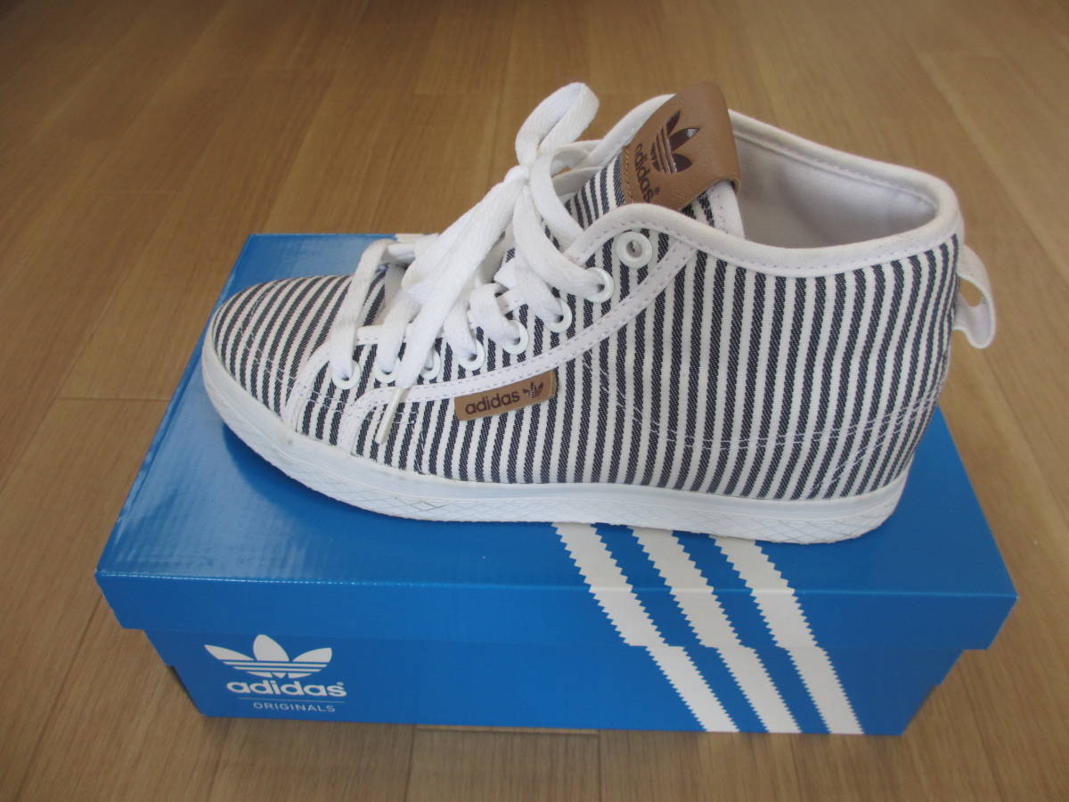 Adidas アディダス スニーカー 23 5 インヒール 23 5cm 売買されたオークション情報 Yahooの商品情報をアーカイブ公開 オークファン Aucfan Com