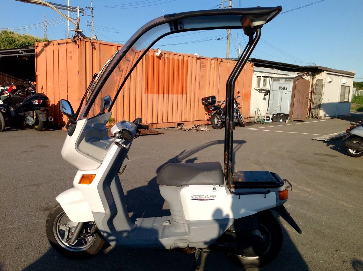 神戸明石発 ヤマハ ギア Ua03j Gear 2st 屋根付き ルーフ シールド 修理 アメニモマケズカゼニモマケズ通勤配達等に 類似ua06j Ua07j 50cc以下 売買されたオークション情報 Yahooの商品情報をアーカイブ公開 オークファン Aucfan Com