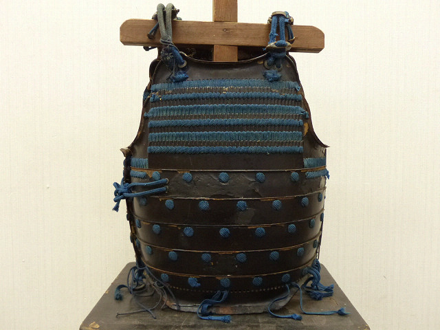 □秋水□鎧胴 草摺 袖一対 鎧部品 （検）武具・甲冑・鎧兜(甲冑（兜