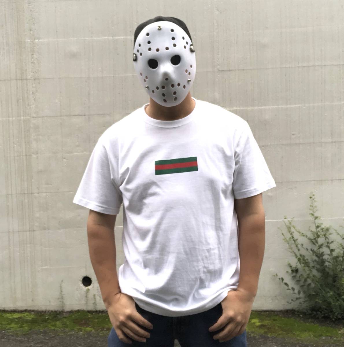 Olaolu Slawn Box Supreme Logo Tee によるボックスロゴTシャツが発売