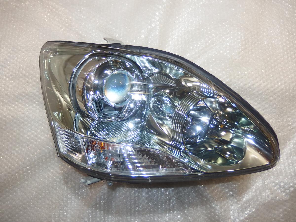 トヨタ30系セルシオ後期純正ヘッドライト右側 HIDキセノン UCF30/31