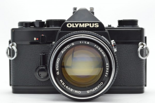 ◆ OLYMPUS オリンパス OM-1 ブラック + G.ZUIKO AUTO-S 50mm F1.4 標準単焦点レンズ 大口径レンズ MF一眼レフ フィルムカメラ 送料無料