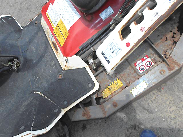 Ah4713 OREC オーレック RM86 ロータリーモア ラビットモア 乗用草刈機 カワサキ FC420V エンジン搭載 タンク内キレイ【動画有】_7