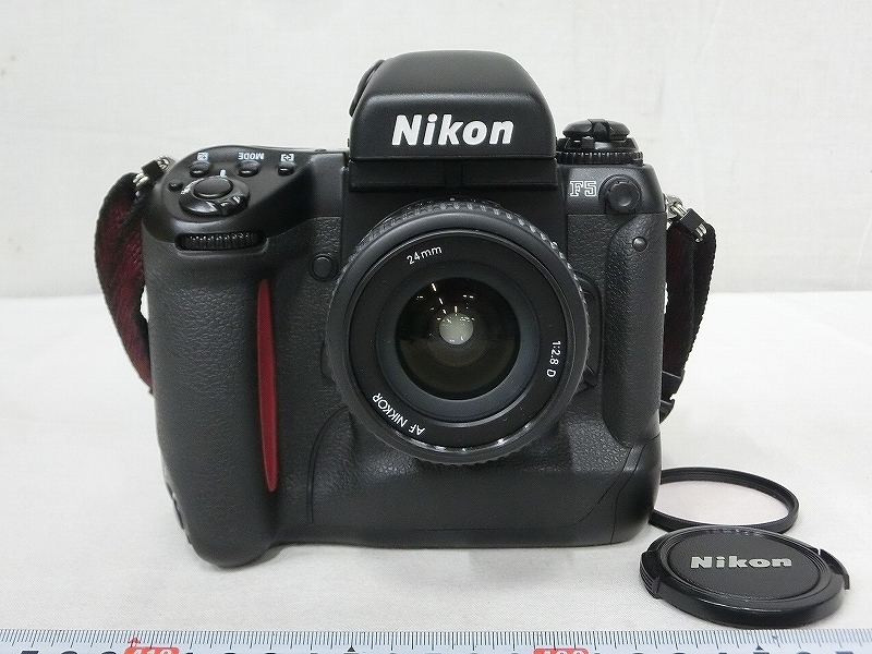 AE-1 50mm Canon 35mmフィルムカメラ 1:1.8レンズ付き キヤノンから