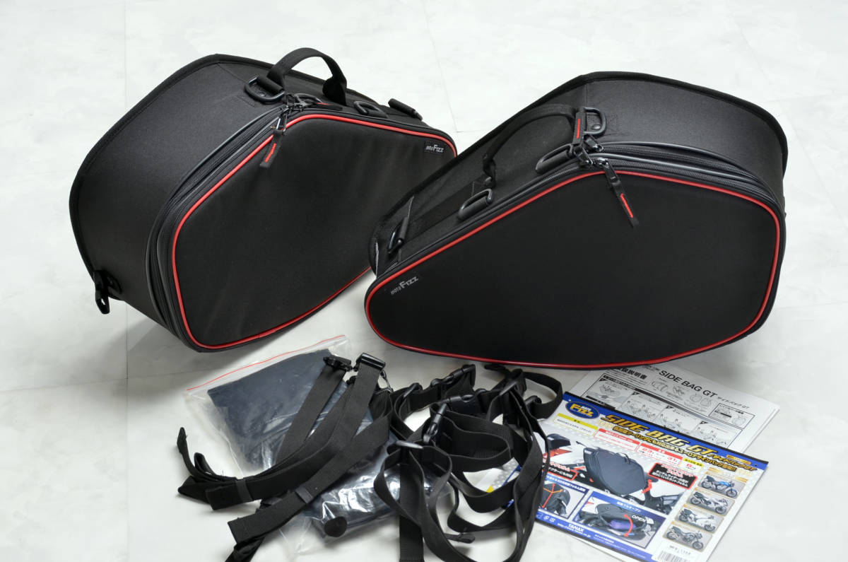 超美品　TANAX MFK-135　サイドバッグ　GT ブラック (赤パイピング仕様)　MFK-135 R