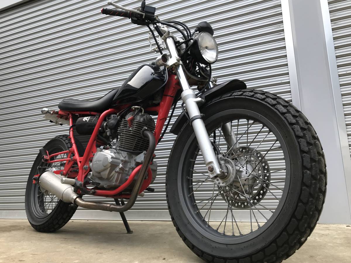 FTR223 好調です！赤×黒カッコイイ！タックロールシート、スカチューン