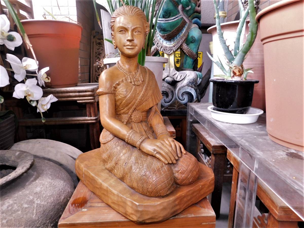 §タイ　木彫り　仮題「正装の貴人」§Thailand wood royal figure