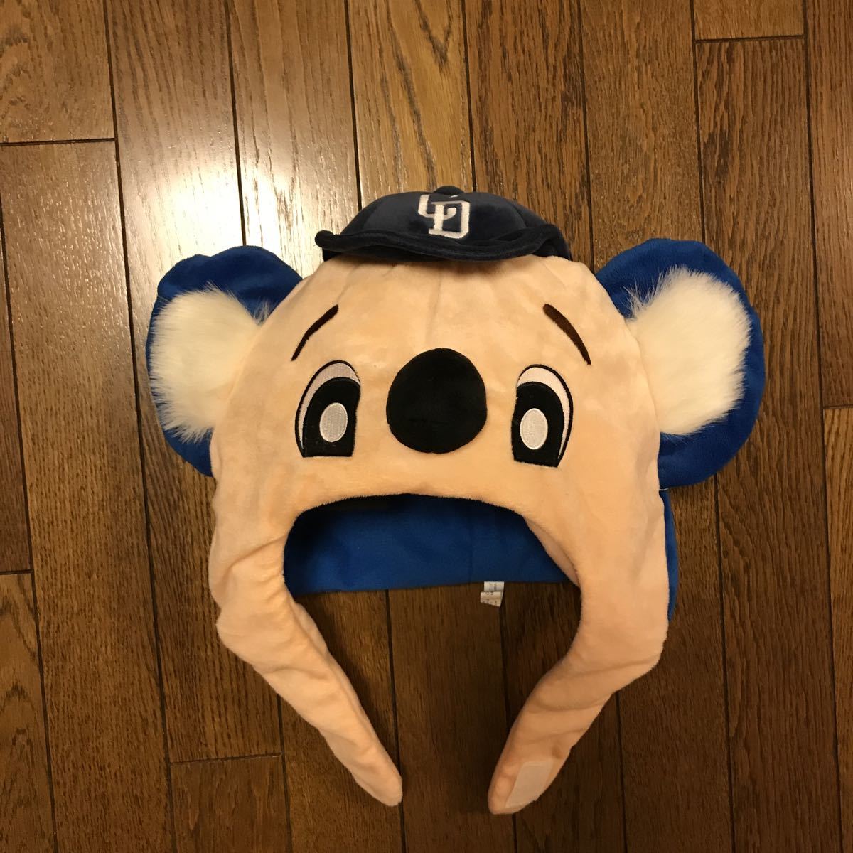 野球 ドアラの被り物