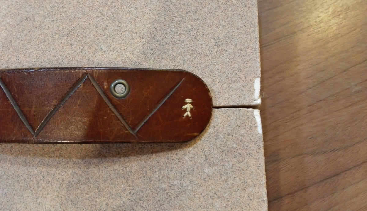 HENRY BEGVELIN エンリーベグリン オミノ刺繍 レザーベルト HENRY エンリーベグリン BEGUELIN (エンリーベグリン) 中古・古着通販HENRY ブラック