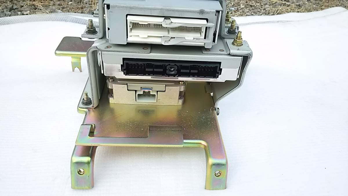 BNR34 前期V-spec フューエル、ハイキャス、ABS コントローラー コンピューター 一式