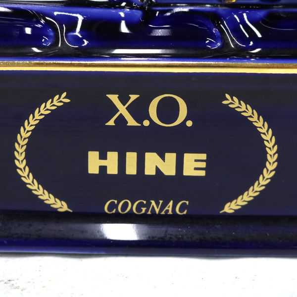 ☆古酒 HINE（ハイン） XO 鹿 青陶器（重量1721g） ※コルク折れ注意
