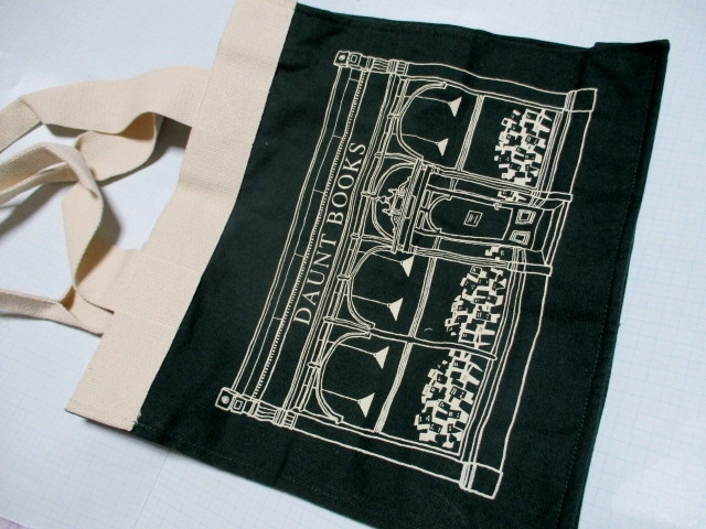  DAUNT BOOKS エコバッグ 緑 グリーン コットン 綿100 強い ショルダー ドーントブックス ロンドン(エコバッグ)｜売買されたオークション情報、yahooの商品情報をアーカイブ公開 - オークファン エコバッグ