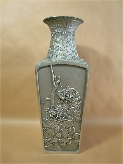 ☆ Selangor Pewter 四面花図花瓶 銀色 ロイヤルセランゴール