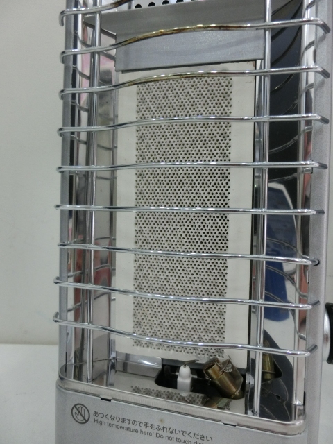 イワタニ】カセットヒーター 屋外専用 CB-8 キャンプ 釣りなどに【中古 