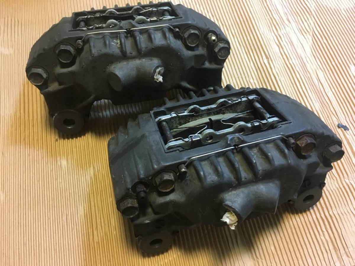 FC3S フロントキャリパー左右セット MAZDA FC3S サバンナRX-7 純正4POTフロントキャリパー中古品左右セット