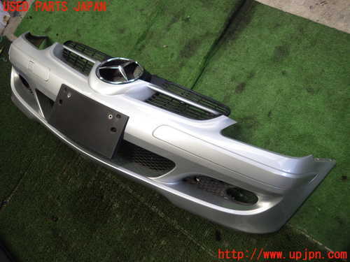 2UPJ-46131010]ベンツSLK200コンプレッサー R171(171442)フロントバンパー 中古