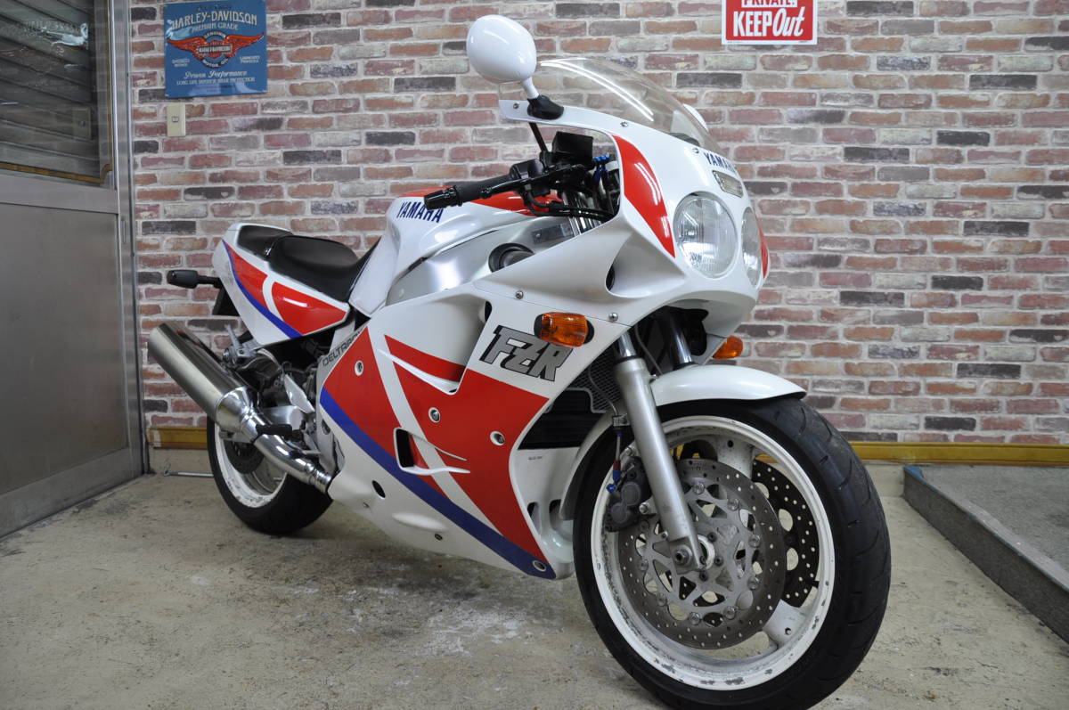 状態確認用 希少！絶版車！フルカウル外装とても極上美車！】 ヤマハ FZR1000 3GM