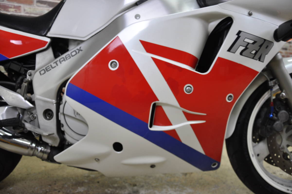 みある様　オプションあり 希少！絶版車！フルカウル外装とても極上美車！】 ヤマハ FZR1000 3GM