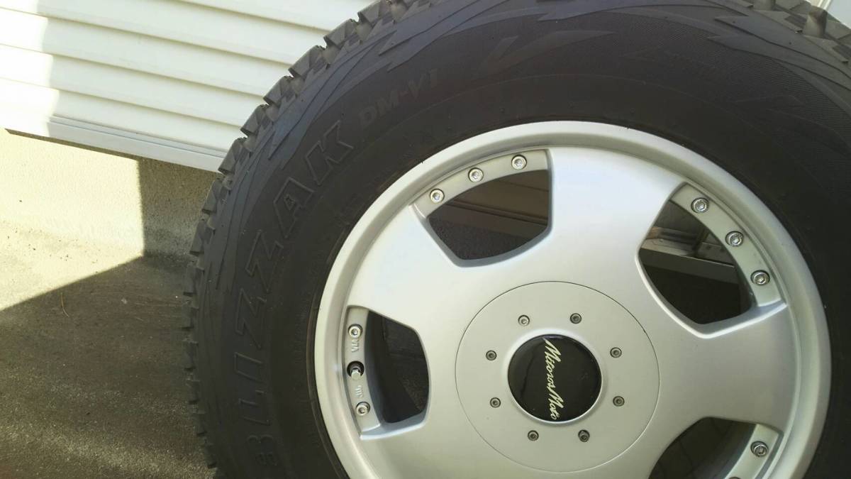 中古) マッドクロス 17×7.5J デューラー 265/70R17 4本セット V98W 